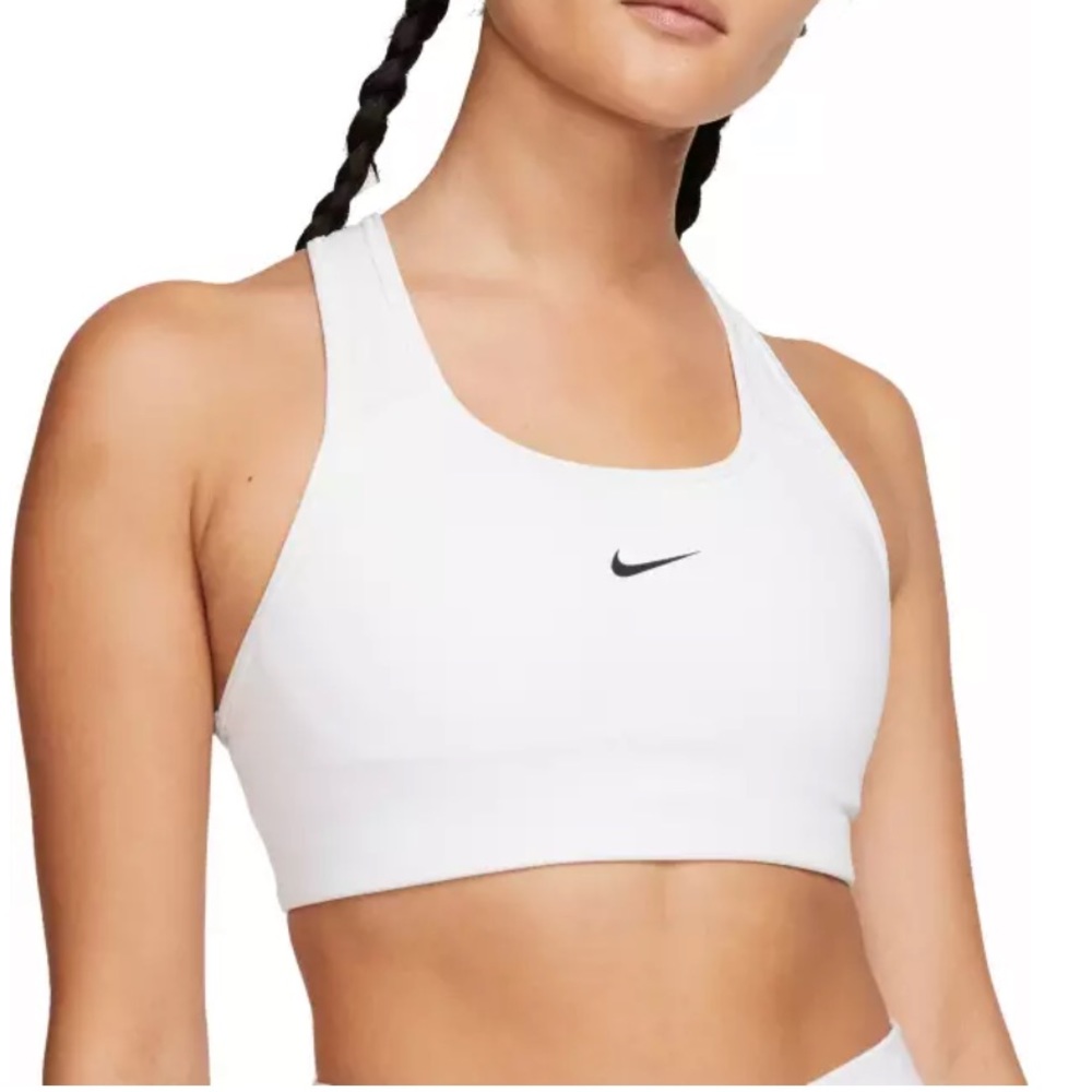 Woman’s Nike Dry fit sports bra in white